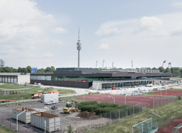 Presse: Baustellenbesuch der Süddeutschen Zeitung am TUM Campus im Olympiapark