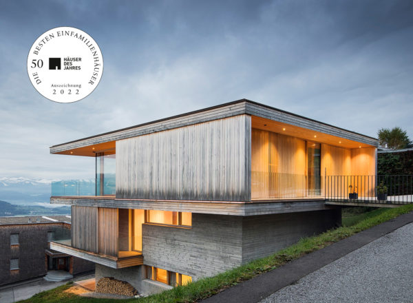 Awarded: Competition “Houses of the Year 2022”